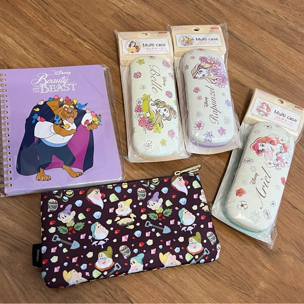 LAST PRICE NWT /NWOT Bundle of Disney Items Loungefly ,Cakeworthy,Daiso